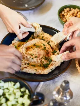 hummus 4 - unsplash (1)