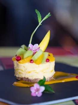 mango desserts 2 - unsplash (1)