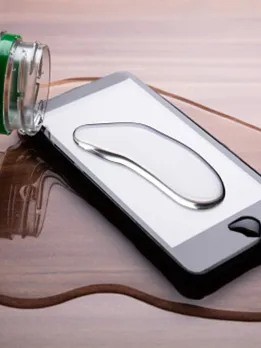 phone in water 1 - unsplash (1)