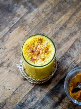 turmeric milk 1 - unsplash (1)