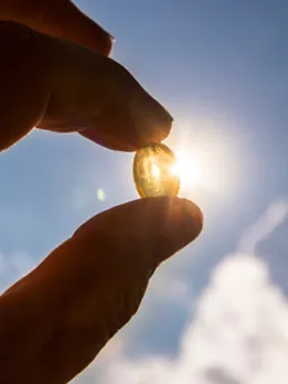 vitamin d capsules 4 - unspalsh (1)