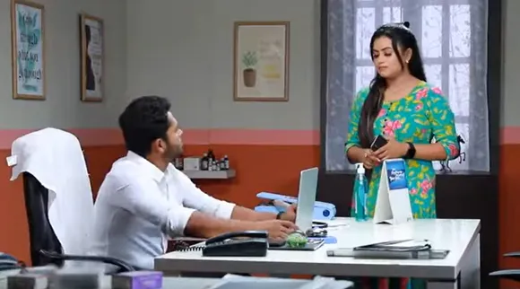 என்ன பாரதி இன்னுமா இதெல்லாம் நம்புறீங்க... உங்க கஷ்ட காலம்...