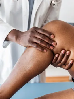 knee pain 6 - unsplash (2)
