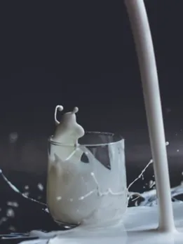 milk 6 - unsplash (1)