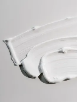 moisturize 2 - unspalsh (1)