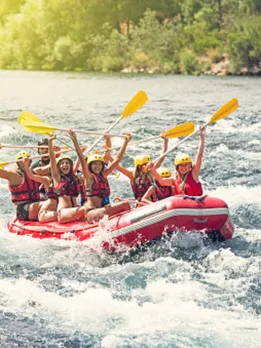 rafting 3 - unsplash (1)