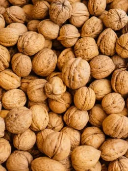 Walnuts - Unsplash (1)