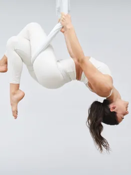 aerial yoga 1 - unsplash (1)