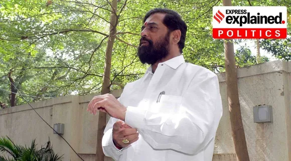 maharashtra shiv sena crisis, maharashtra crisis, shiv sena, eknath shinde, மஹாராஷ்டிரா, ஏக்நாத் ஷிண்டே, கட்சித் தாவல் தடைச் சட்டம், anti defection law explained, Tamil indian express