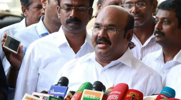 ஓ.பி.எஸ்-ஐ ஓரம் கட்டும் எண்ணம் கிடையாது - ஜெயக்குமார்