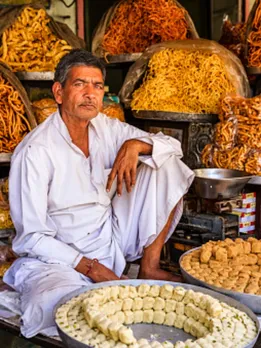 indian snacks 1 - unsplash (2)
