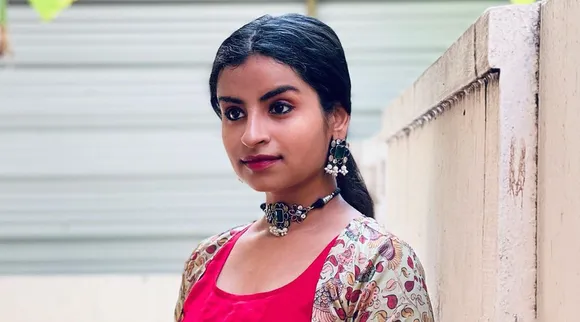 ஹீரோயின் களை வந்தாச்சு... ஷிவாங்கி போட்டோஷூட்!