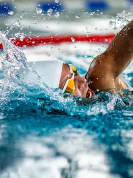swimming 9 - unsplash (1)