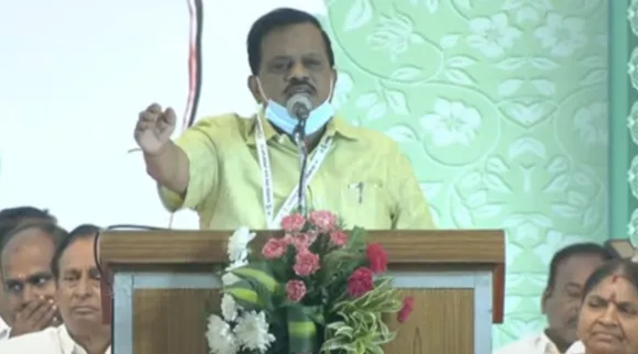 AIADMK General Committee meeting; slogan raised as a traitor against Vaithilingam