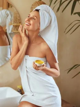 turmeric and skincare 4 - unsplash (1)