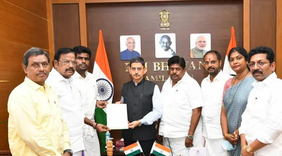 BJP Annamalai, BJP Annamalai meets Governor RN Ravi, Annamalai complaints against intelligence ADGP, அண்ணாமலை, பாஜக தலைவர் அண்ணாமலை ஆளுநர் ஆர் என் ரவியுடன் சந்திப்பு, உளவுத்துறை ஏடிஜிபி மீது புகார், டேவிட்சன் தேவாசிர்வாதம், போலி பாஸ்போர்ட் விவகாரம், India News in Tamil, World News in Tamil, Sports News, Tamil Nadu News, City News, News Updates, Business News, Politics Tamil News