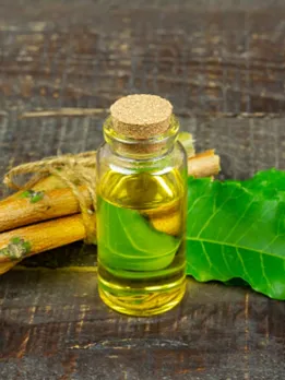 neem oil 1 - unsplash (1)