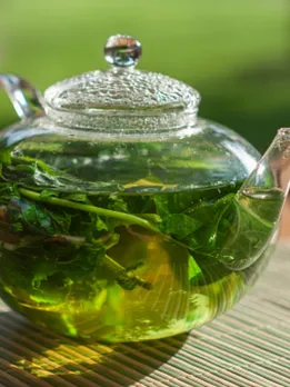 peppermint tea 1 - unsplash (1)