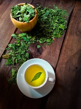 neem tea 4 - unspalsh (1)