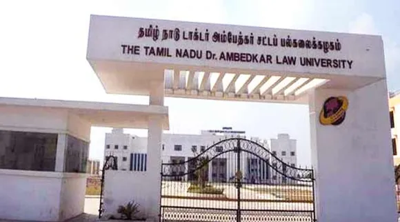 சிறு தவறால் பறிபோகும் இட ஒதுக்கீடு: அரசுப் பள்ளி ஏழை மாணவி கனவை கல்வித் துறை நிறைவேற்றுமா?