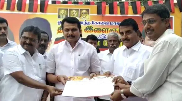 DMK, youth wing member joins campaign Kovai, செந்தில் பாலாஜி, திமுக, ஒவ்வொரு வீட்டிலும் தி.மு.க இளைஞரணி உறுப்பினர், கோவையில் செந்தில் பாலாஜி புதிய வியூகம் - Senthil Balaji new strategy, Senthil Balaji, Senthil Balaji plan to have DMK youth member in every house in Coimbatore