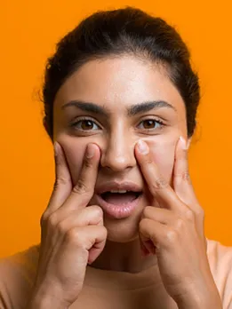 face yoga 1 - unsplash (1)