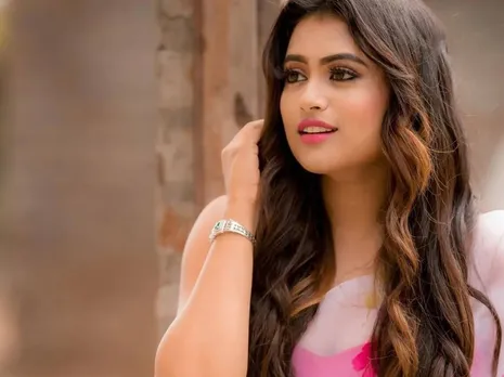 Farina azad