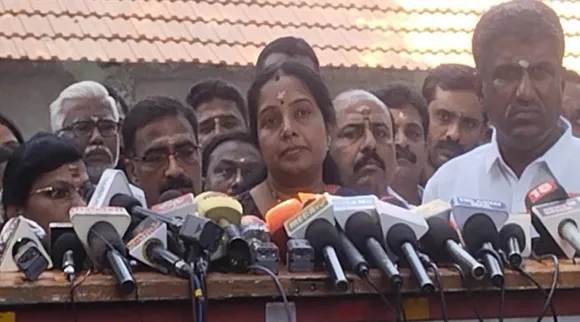 கோவை கார் வெடிப்பு சம்பவம்: முதல்வர் மௌனம் காப்பது ஏன்? - வானதி சீனிவாசன்