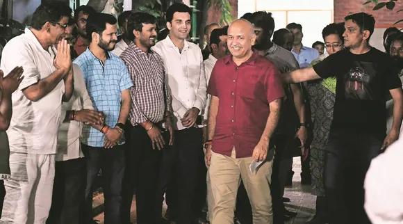 9 மணிநேர விசாரணை; பா.ஜ.க.,வில் சேர வற்புறுத்தப்பட்டதாக மணீஷ் சிசோடியா குற்றச்சாட்டு; சி.பி.ஐ மறுப்பு