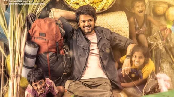 'எமோஷனல் சீன்களை பார்த்து அழுதுவிட்டேன்': வாரிசு படத்திற்கு பிரபலம் கொடுத்த ரிவியூ
