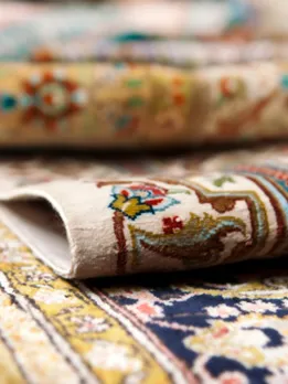 rug 1 - unsplash (1)