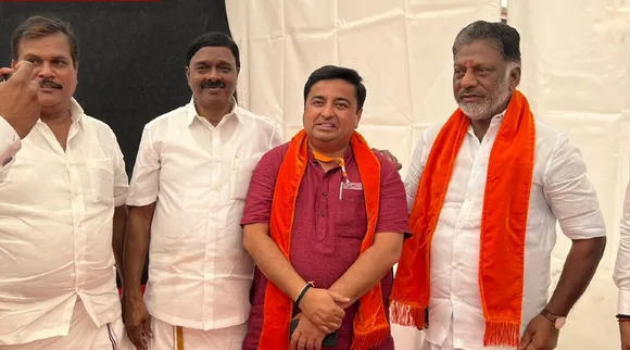 O Panneer Selvam participates in Gujarat Chief Ministers swearing-in ceremony