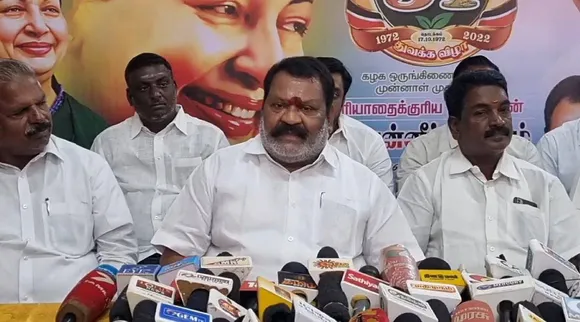 Puducherry AIADMK, AIADMK, Omshakthi Sekar, அதிமுக, ஓம்சக்தி சேகர், புதுச்சேரி, ஓ பன்னீர்செல்வம் அணி, எடப்பாடி பழனிசாமி, தேசிய ஜனநாயக கூட்டணி