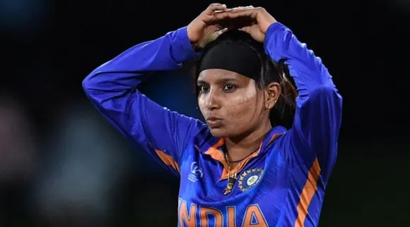 cricketer Rajeshwari Gayakwad involved in altercation at super market, CCTV footage Tamil News