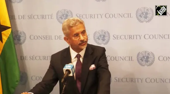 EAM Jaishankar stern reply to Pak journalist on terrorism question Tamil News