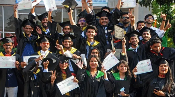 வெளிநாட்டு படிப்பு; இந்தியர்களுக்கு இலவசமாக கல்வி வழங்கும் நாடுகள் இவைதான்!