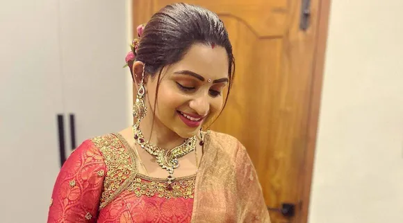 பொம்மையாக மாறிய நட்சத்திரா... கவனம் ஈர்க்கும் புதிய போட்டோஸ்