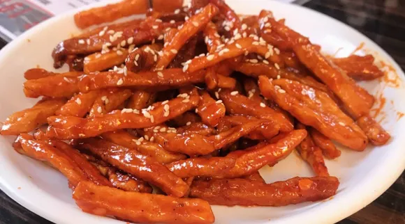 யம்மி.. உருளைக்கிழங்கில் இப்படி ஒரு ஸ்நாக்ஸ் ரெசிபியா? கண்டிப்பா ட்ரை பண்ணி பாருங்க!