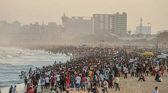 சுத்தமான தண்ணீரா? பீச்சுல கால் நனைக்கும் முன்பு நீங்களே கண்டுபிடிக்க வந்தாச்சு வசதி!
