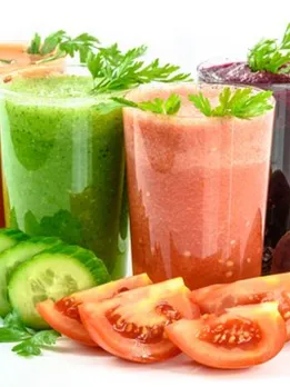 vegetable-juices-1725835__340 (1)