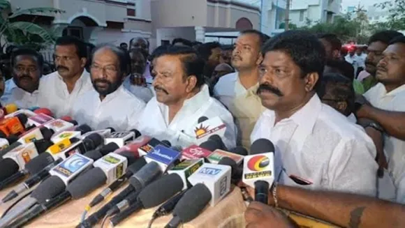 KN Nehru consoled Trichy Siva in person