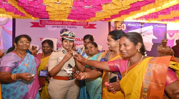 நாட்டிலேயே பெண்கள் பங்களிப்புடன் தமிழ்நாடு காவல்துறை முன்னோடி - சத்தியப் பிரியா