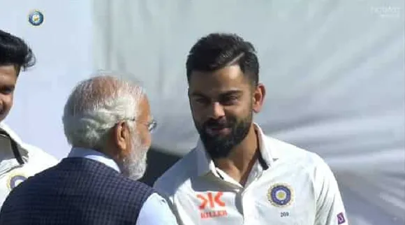 Cricket video: PM Modi - Kohli meet-up draws huge reaction from crowd Tamil News