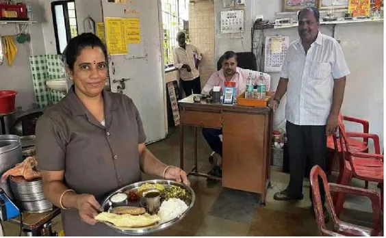 புனேவில் ஒரு தென்னிந்திய உணவகம்