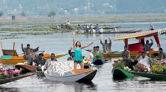 Kashmir film shoots, Bollywood film shooting, 40 ஆண்டுகளுக்குப் பிறகு, காஷ்மீருடன் மீண்டும் காதலைத் தொடங்கும் பாலிவுட், காஷ்மீரில் படப்பிடிப்பு, ஜம்மு காஷ்மீர், கோலிவுட், Bollywood film shooting in kashmir, Tamil indian express, express premium