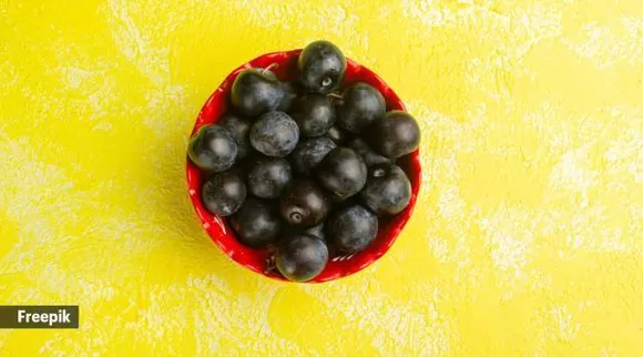 Nutrition alert One cup 135 grams of jamun contains