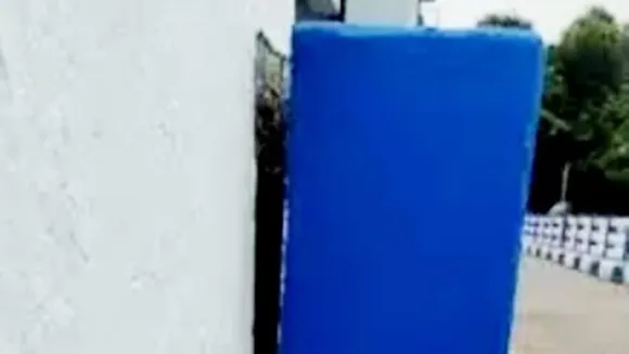 Crack in 38th dam area of Mukkombu