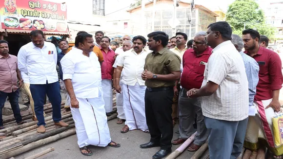 Minister Nehru visited the Trichy Srirangam temple maintenance work
