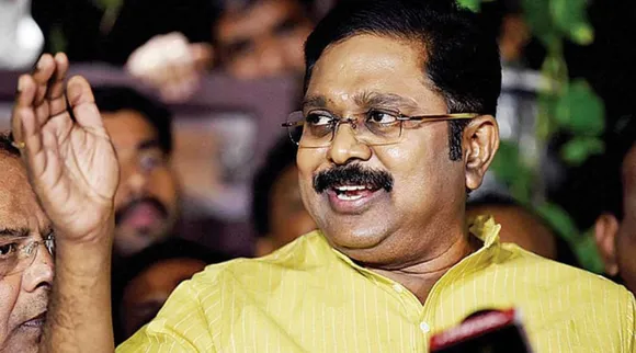 TTV Dhinkaran says MK Stalin and Edappadi Palaniswami are two brothers of Hitler, TTV Dhinkaran, ஸ்டாலினும், பழனிசாமியும் ஹிட்லரின் 2 சகோதரர்கள், டி.டி.வி. தினகரன், TTV Dhinkaran ammk, MK Stalin, Edappadi Palaniswami, Hitler