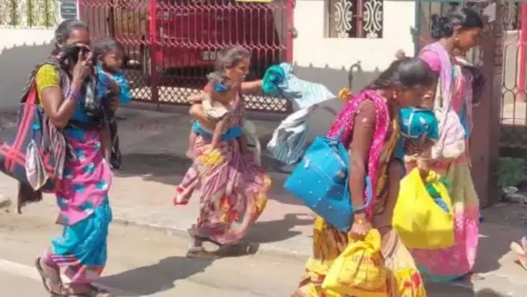 Women who were begging with their children rescued in Srirangam
